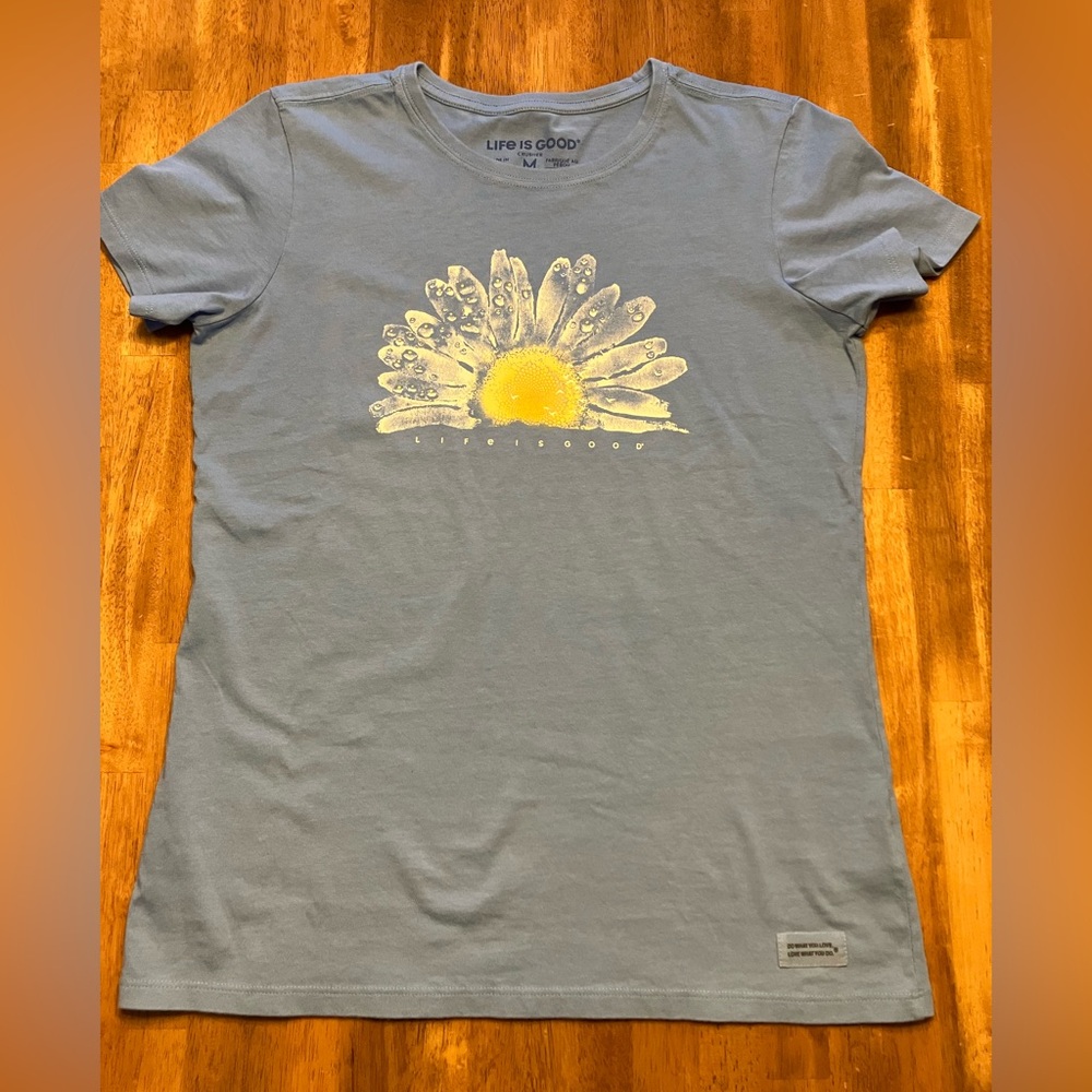 Life Is Good crusher tee